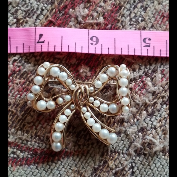 CROWN TRIFARI Pearl Bow Brooch Pin - Picture 8 of 14